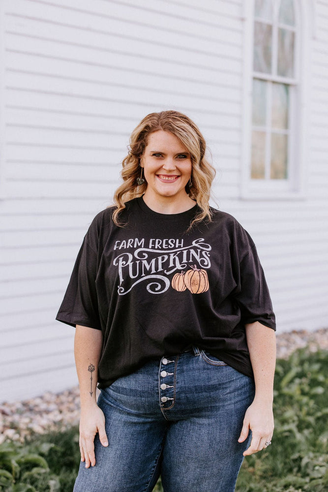 
            
                Load image into Gallery viewer, &amp;quot;FARM FRESH PUMPKINS&amp;quot; GRAPHIC TEE IN BLACK
            
        