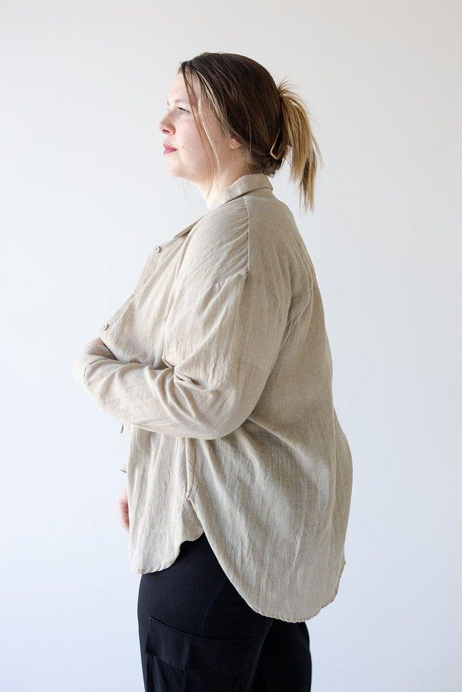 WOVEN BUTTON-UP BLOUSE IN TAUPE