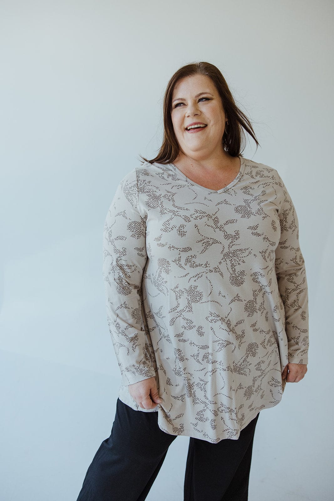 ABSTRACT DOT FLORAL PATTERN LONG TUNIC WITH V - NECK IN LIGHT GREY - Love Marlow