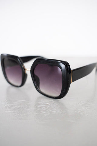 AMALFI COAST SUNGLASSES IN BLACK - Love Marlow