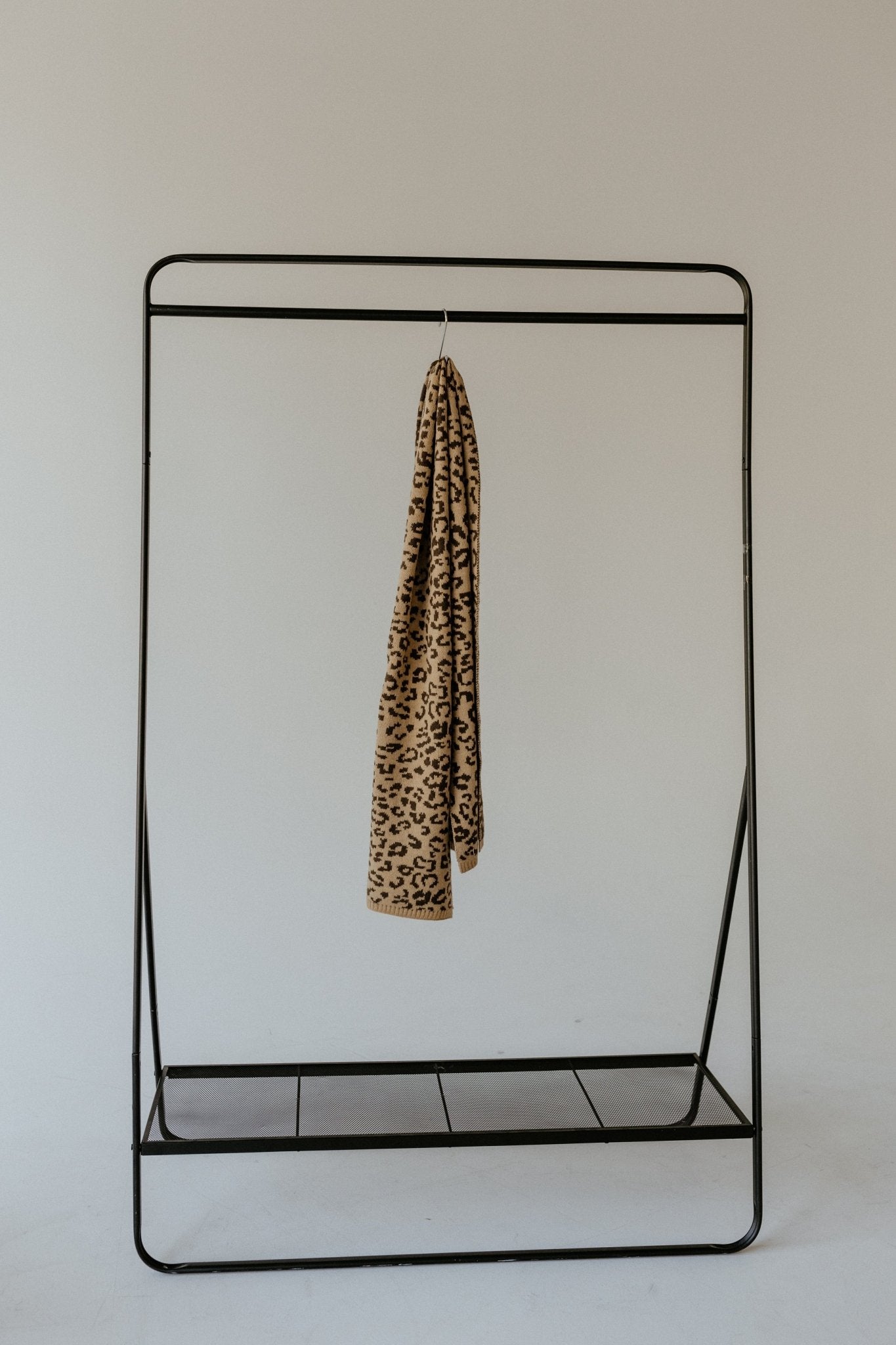 ANIMAL PRINT KNIT SCARF - Love Marlow
