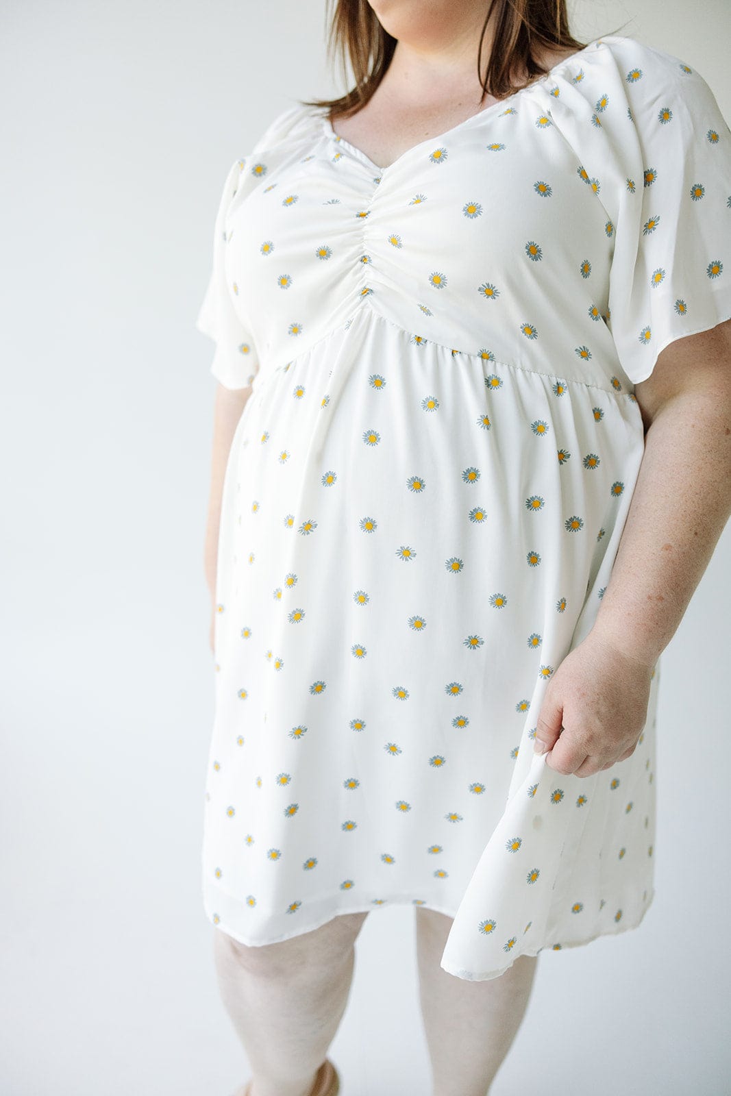 BABYDOLL DAISY PRINT KNEE LENGTH DRESS - Love Marlow