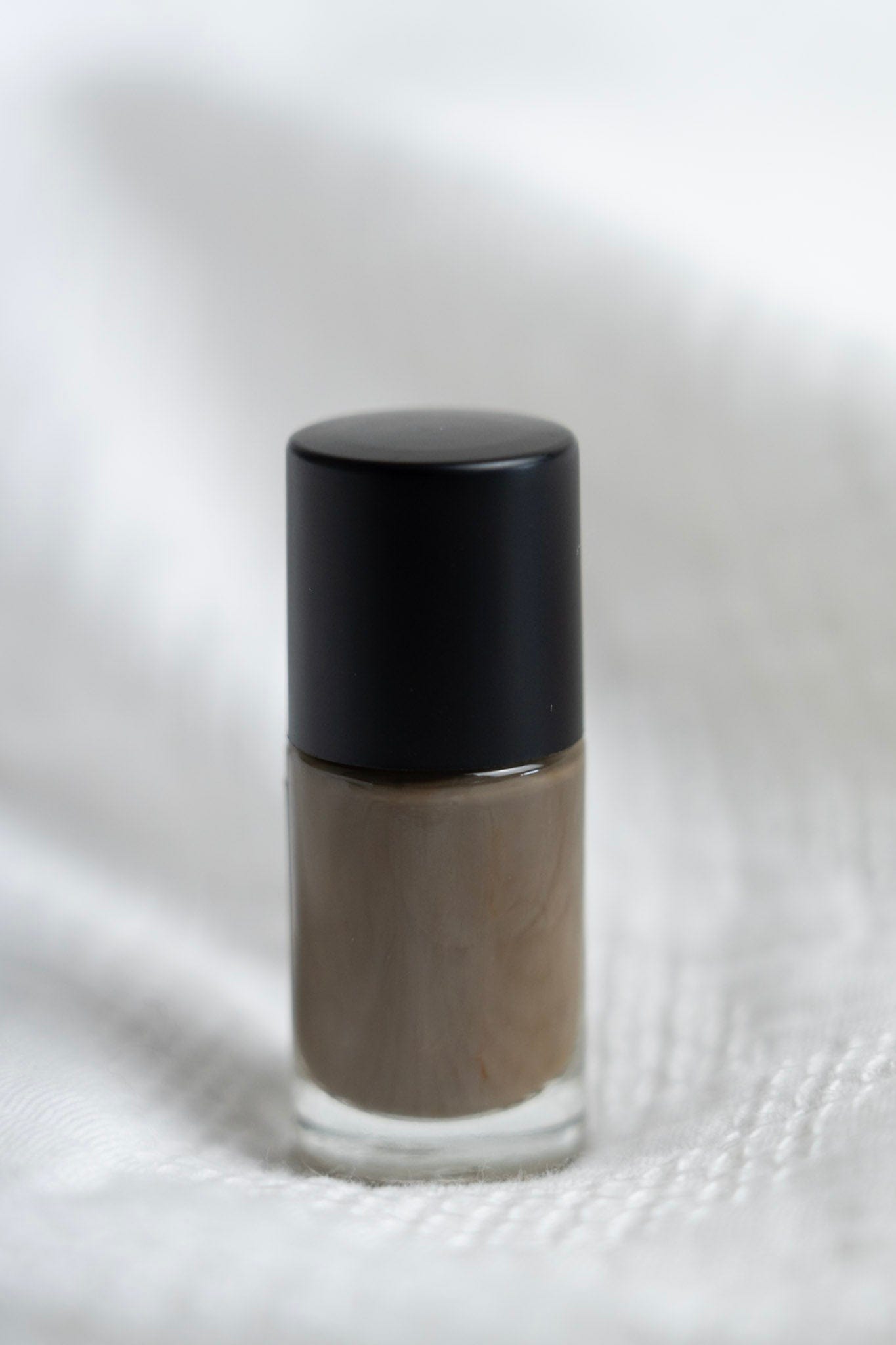 BARK DARK BROWN NAIL POLISH – VEGAN ODORLESS & NON - TOXIC - Love Marlow