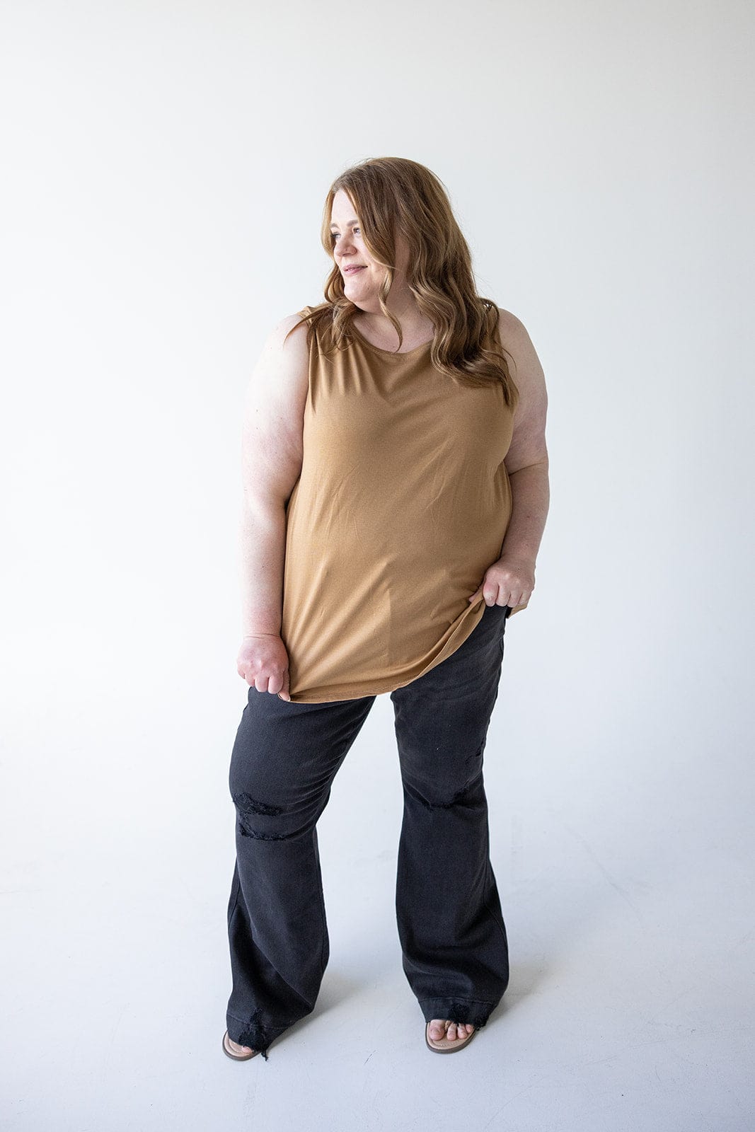 BASIC HIGH NECK TANK - Love Marlow