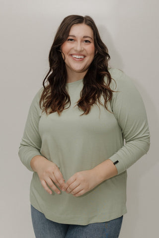 BASIC LONG SLEEVE TUNIC TEE IN WINTERGREEN - Love Marlow