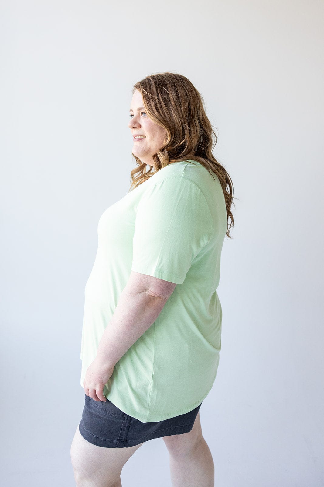 BASIC TEE IN SOFT LIME - Love Marlow