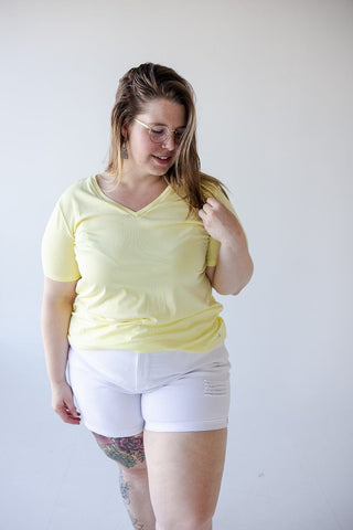 BASIC V - NECK TEE WITH SPARKLE IN SUNSHINE - Love Marlow