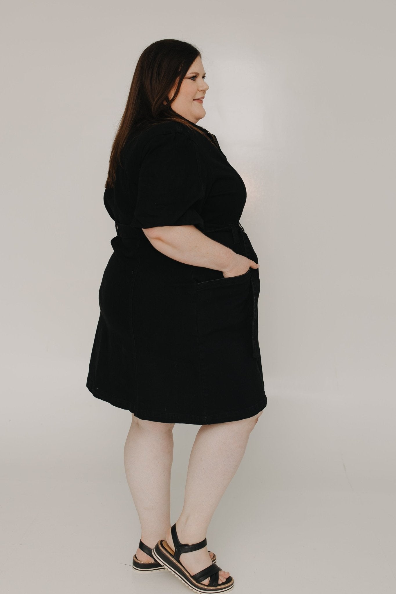 BELTED BLACK STRETCHY DENIM DRESS Love Marlow BELTED BLACK STRETCHY DENIM DRESS Love Marlow