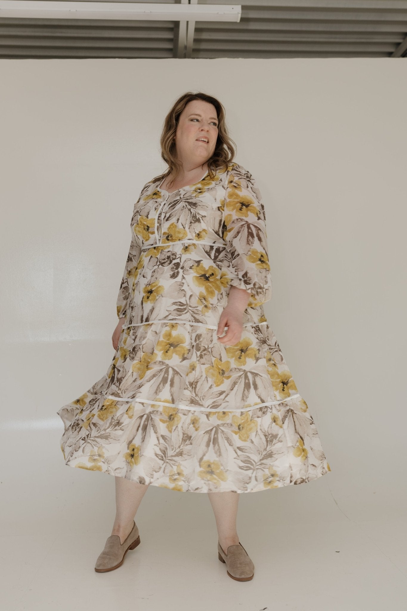 BOLD FLORAL MIDI LENGTH SHIFT DRESS - Love Marlow