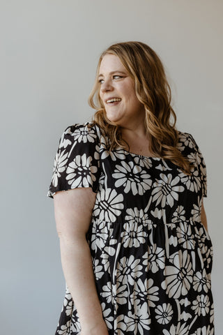 BOLD FLORAL PATTERN MIDI LENGTH DRESS - Love Marlow