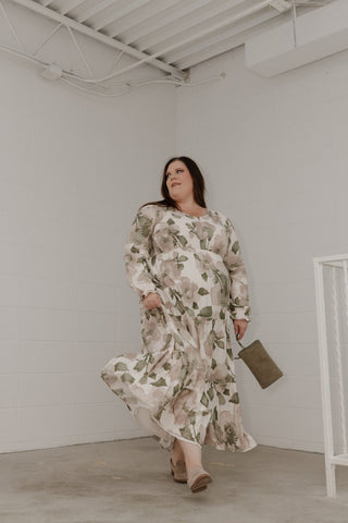 BOLD FLORAL SMOCKED BODICE MAXI DRESS - Love Marlow