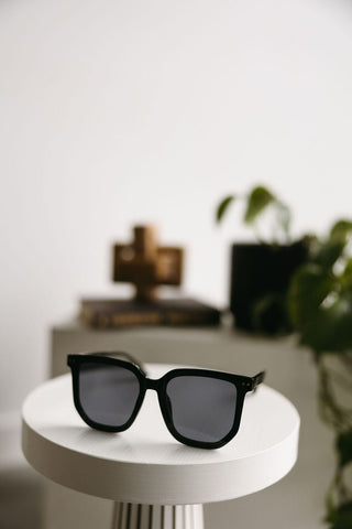 BORA BORA SUNGLASSES IN BLACK - Love Marlow