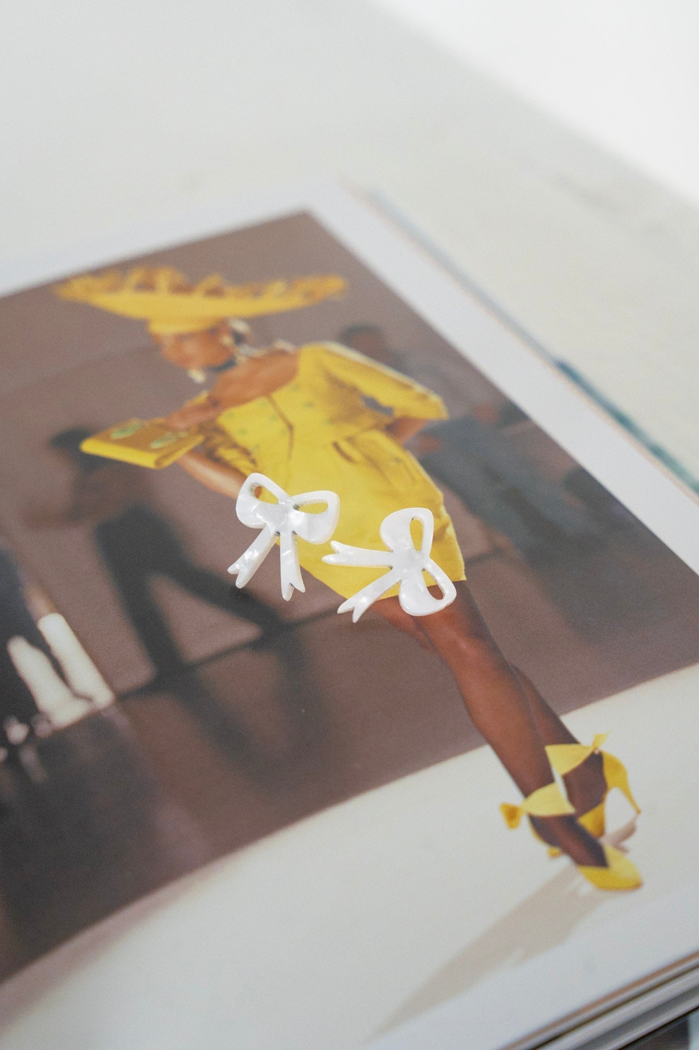 BOW STUDS IN PEARL - Love Marlow