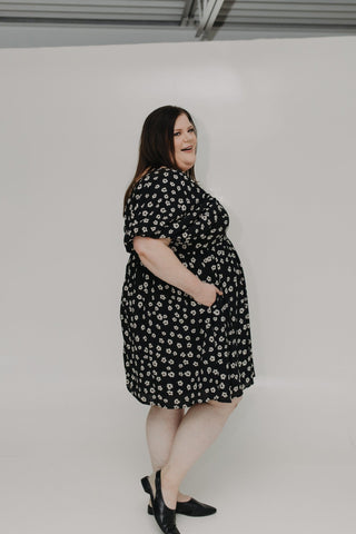 BREEZY BUBBLE SLEEVE KNEE LENGTH DRESS - Love Marlow