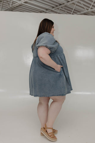 BUBBLE SLEEVE DENIM DRESS - Love Marlow