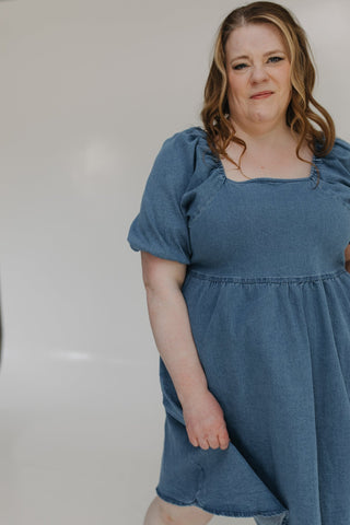 BUBBLE SLEEVE DENIM DRESS IN DARK MEDIUM WASH - Love Marlow