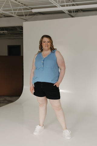 BUTTON FLY CUFFED SHORTS IN BLACK - Love Marlow