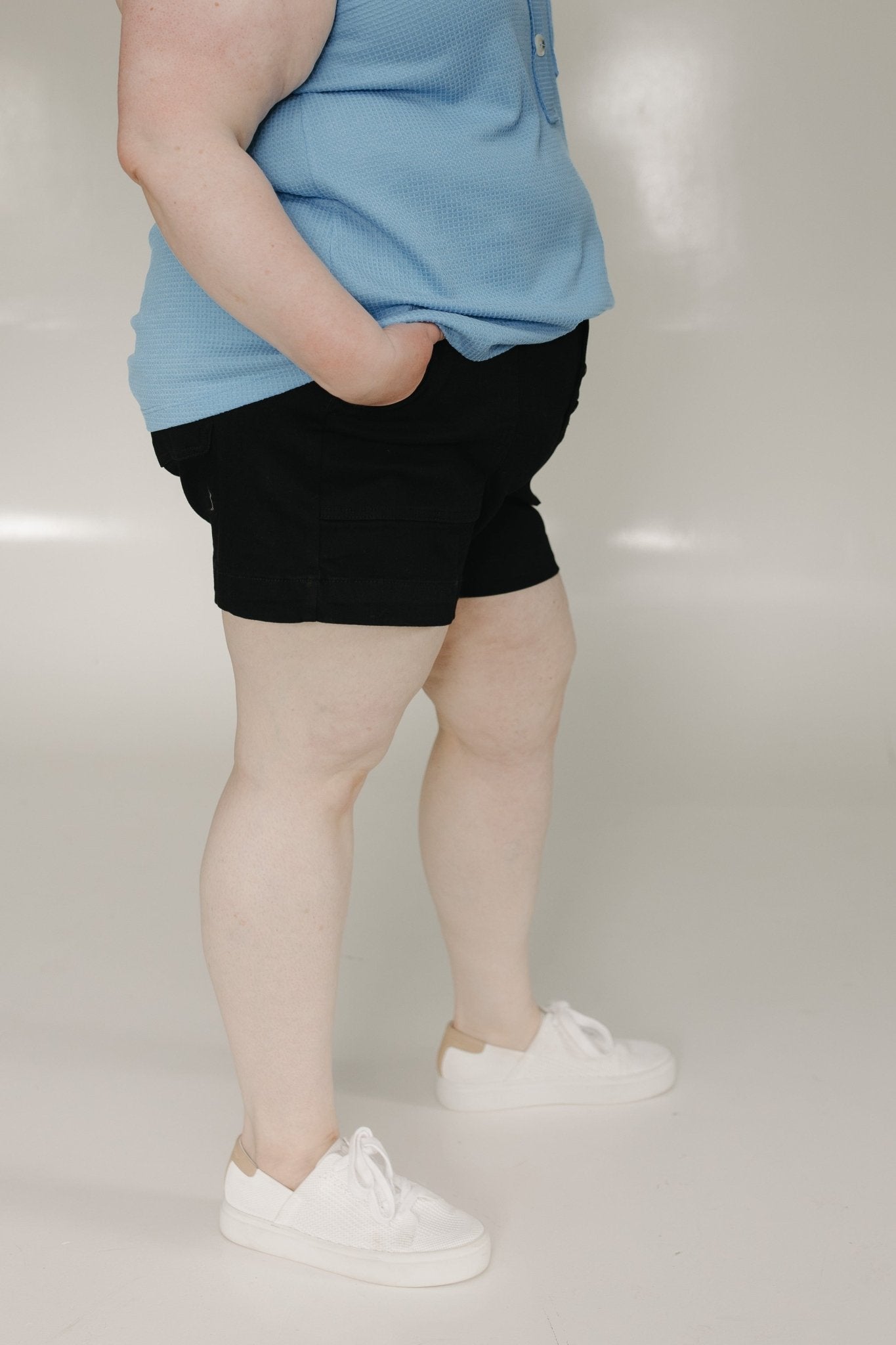 BUTTON FLY CUFFED SHORTS IN BLACK - Love Marlow