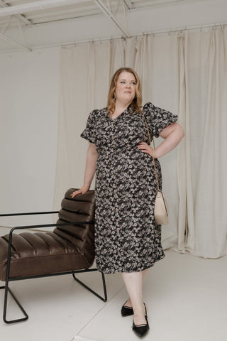 BUTTON FRONT FITTED FLORAL DRESS - Love Marlow