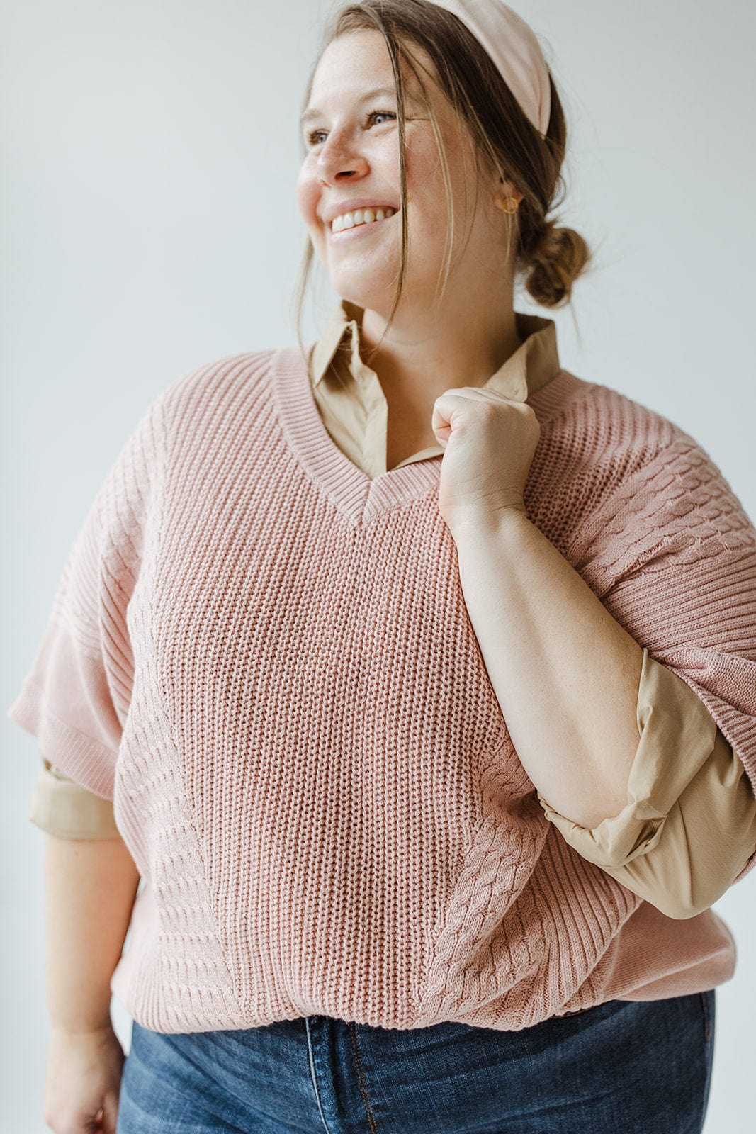 CABLE KNIT SHORT SLEEVE SWEATER - Love Marlow