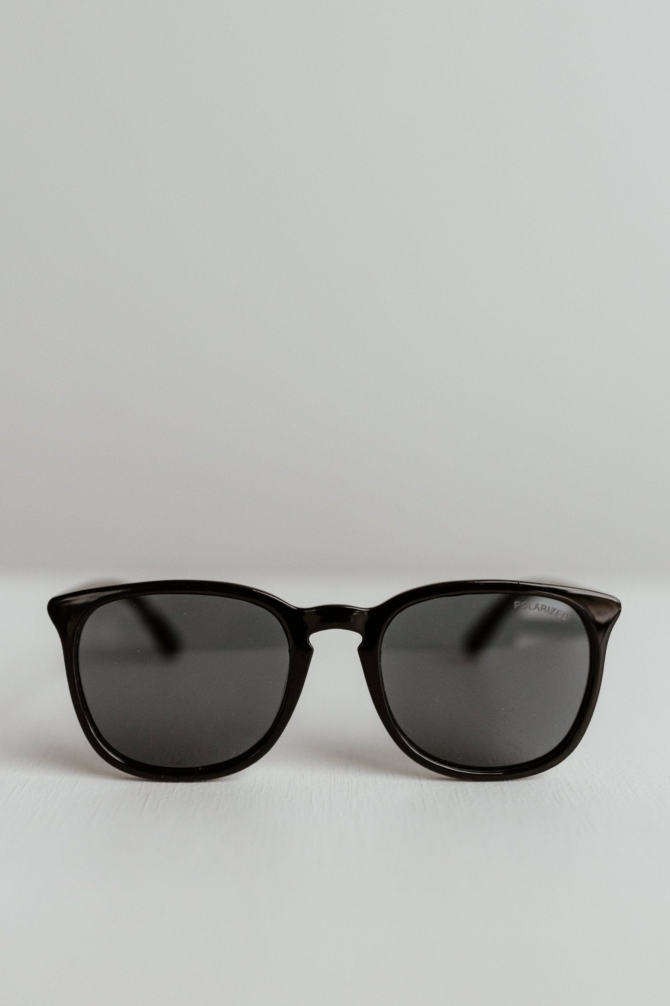 CANCUN SUNGLASSES IN BLACK - Love Marlow
