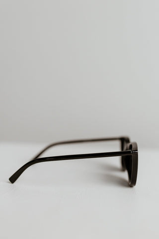 CANCUN SUNGLASSES IN BLACK - Love Marlow