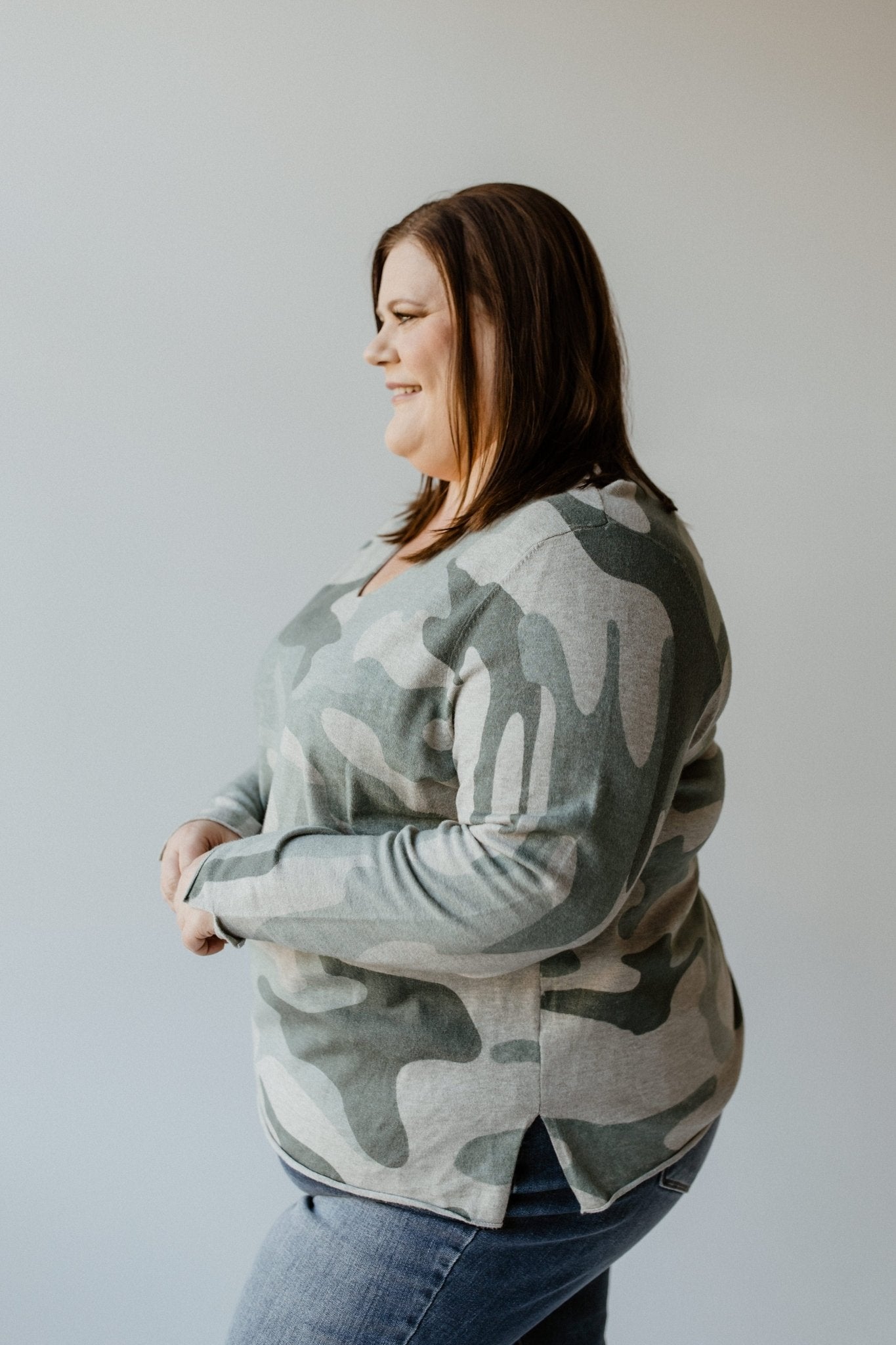 CLASSIC CAMO V - NECK SWEATER WITH RAW EDGE - 2x - Love Marlow