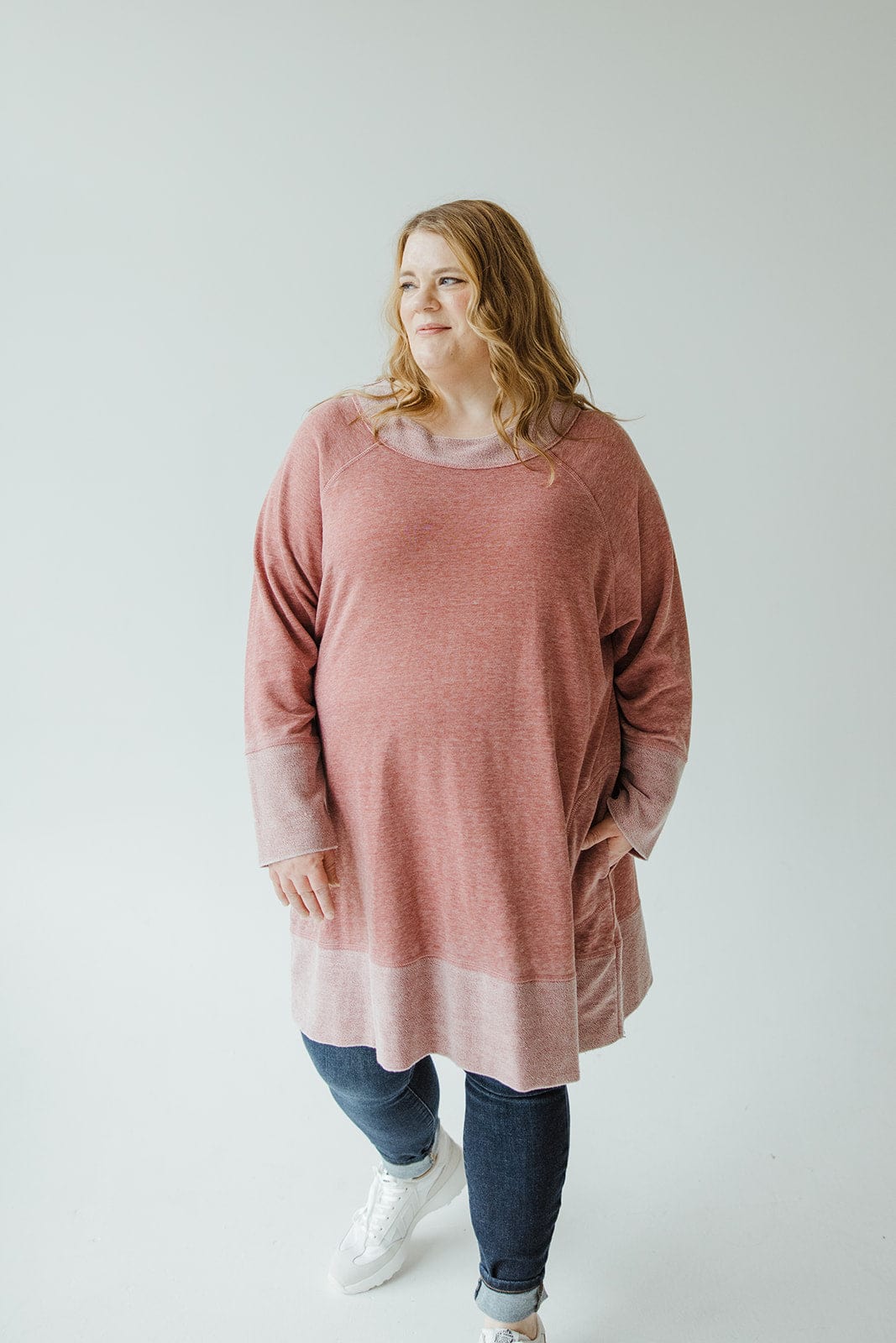 CLASSIC TUNIC TEE WITH POCKETS IN WASHED BRICK - Love Marlow