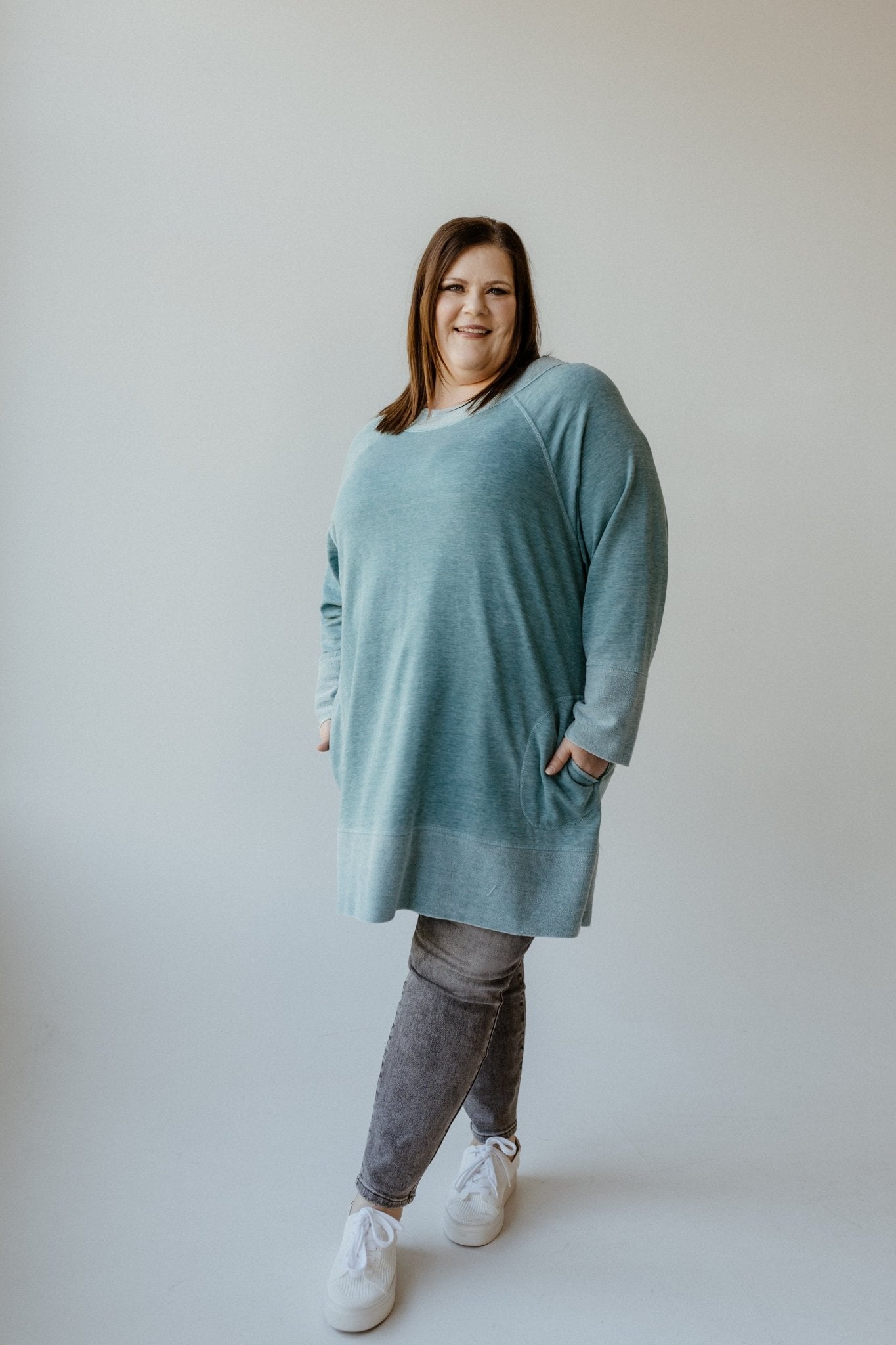 CLASSIC TUNIC TEE WITH POCKETS IN WASHED TEAL - Love Marlow