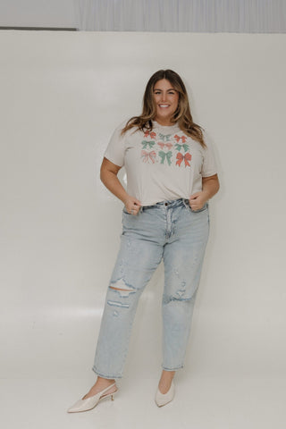 COQUETTE CHRISTMAS BOW CREWNECK GRAPHIC TEE - Love Marlow
