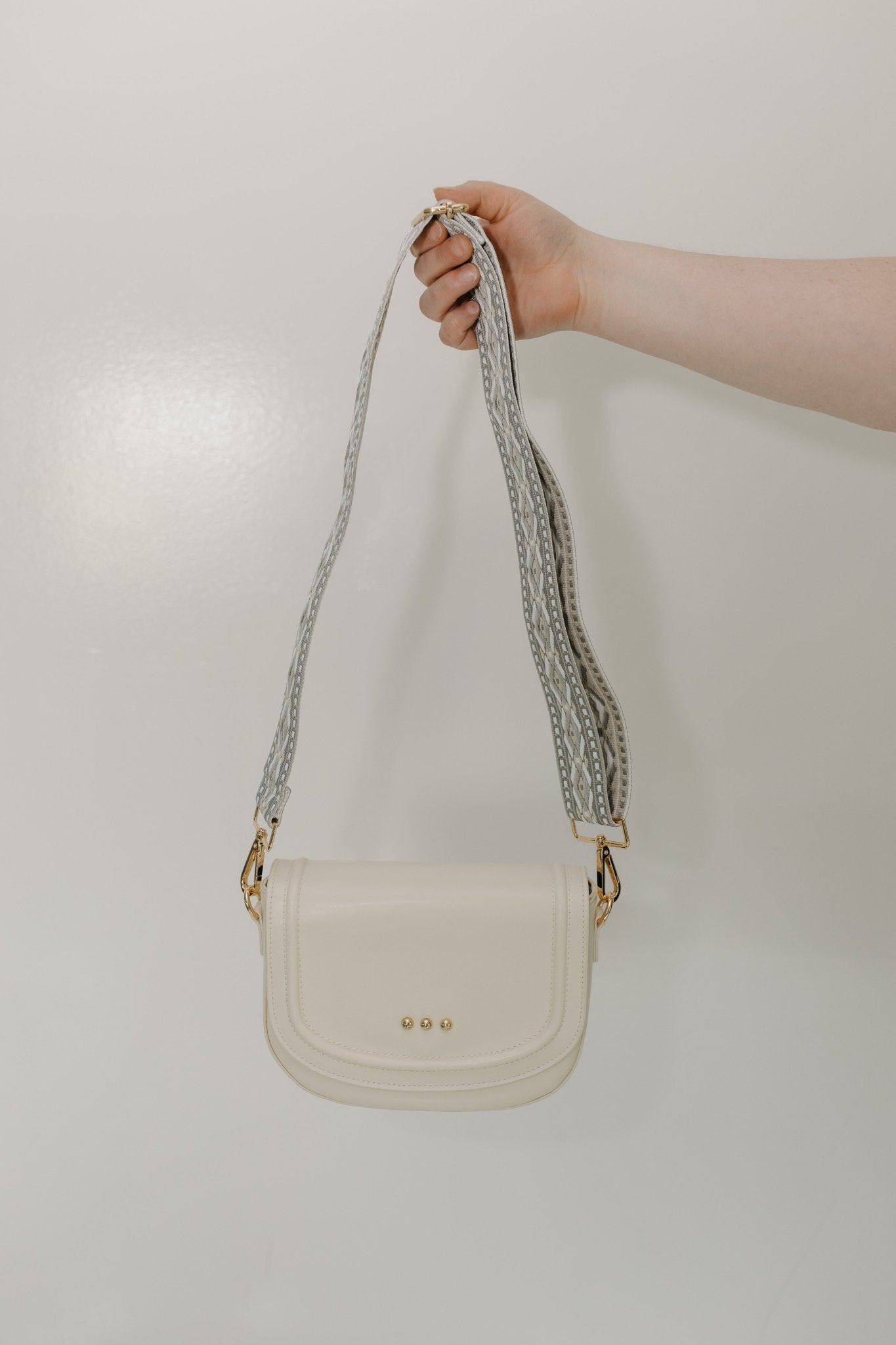 CREAM CONVERTIBLE SADDLE CROSSBODY BAG VEGAN LEATHER WITH GUITAR STRAP - Love Marlow