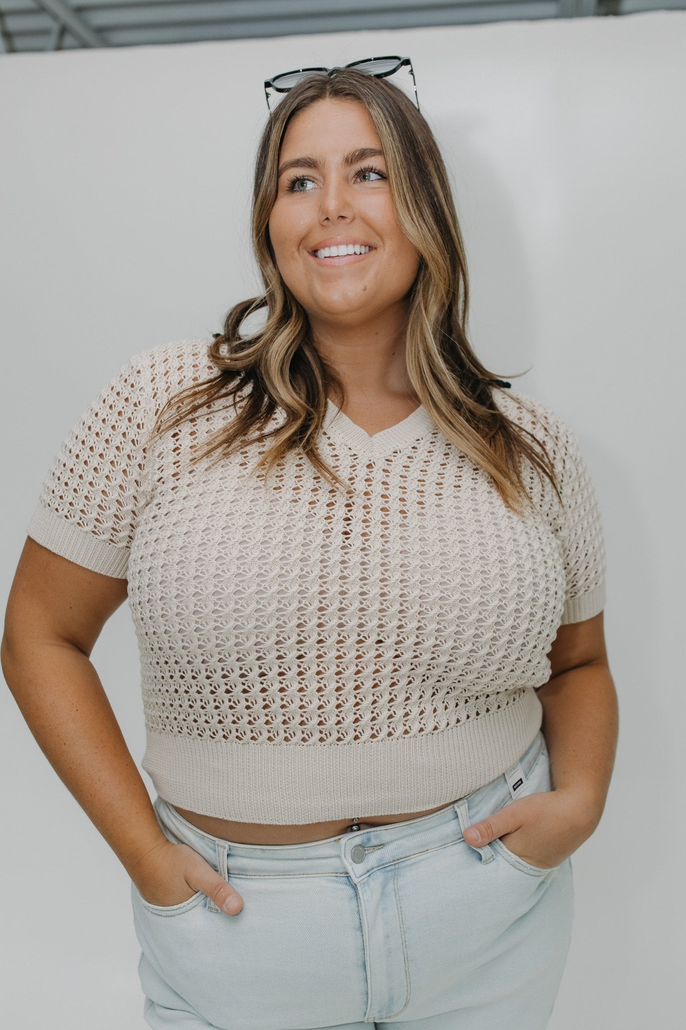 CROCHET PULLOVER WITH COLLAR DETAIL - Love Marlow