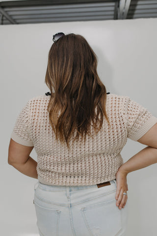 CROCHET PULLOVER WITH COLLAR DETAIL - Love Marlow