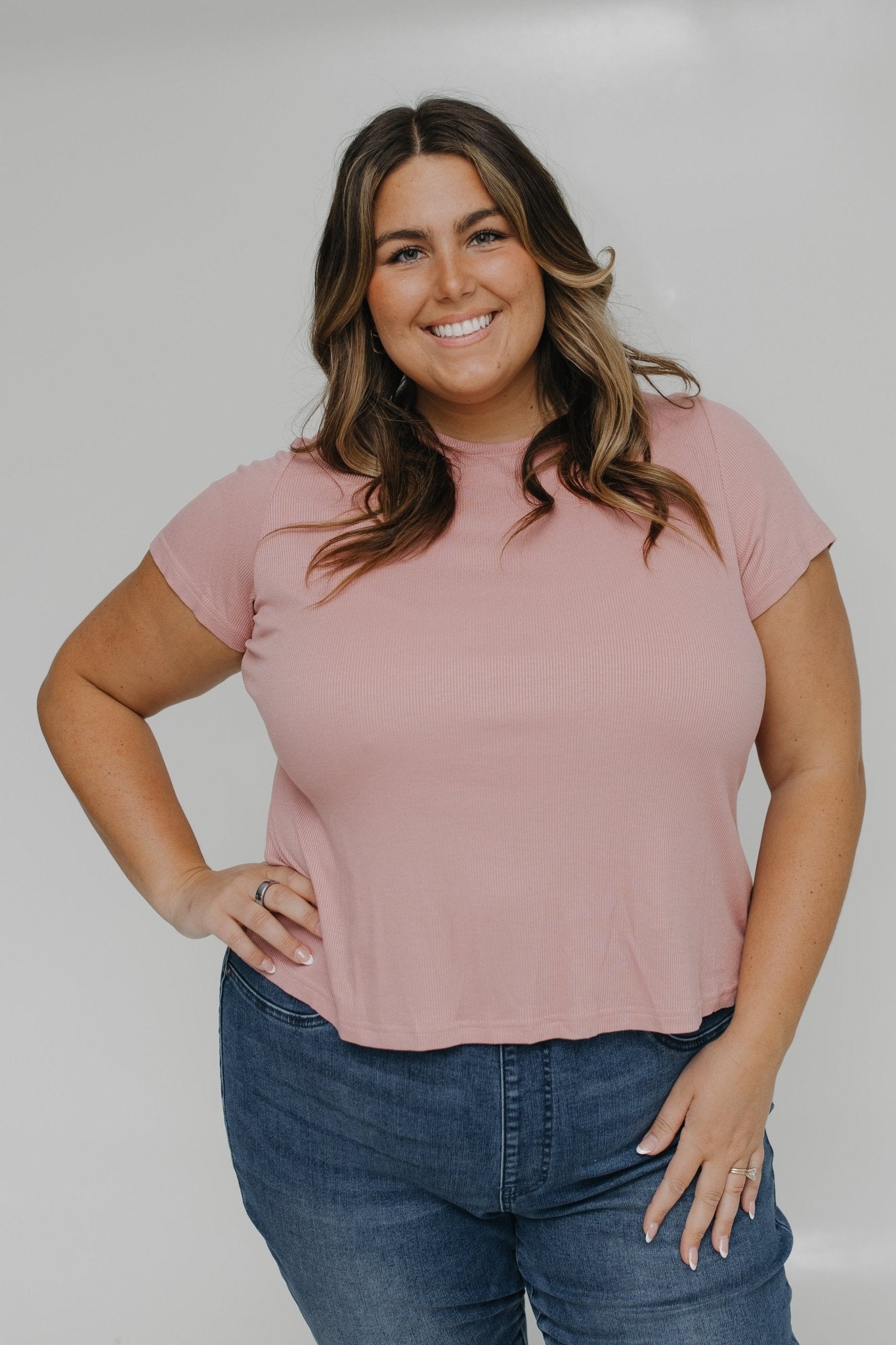 CROPPED SHORT SLEEVE RIBBED TEE IN PEONY - Love Marlow