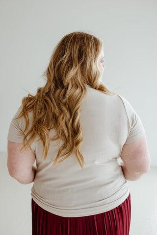 CROPPED SHORT SLEEVE RIBBED TEE IN SAND - Love Marlow