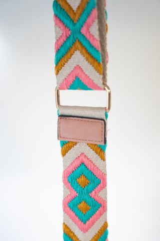 CROSSBODY DIAMOND PATTERN GUITAR STRAP SATCHEL IN DUSTY PINK - Love Marlow