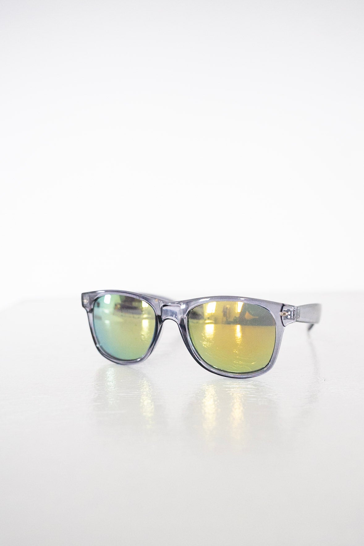 CURACAO SUNGLASSES IN SMOKE - Love Marlow