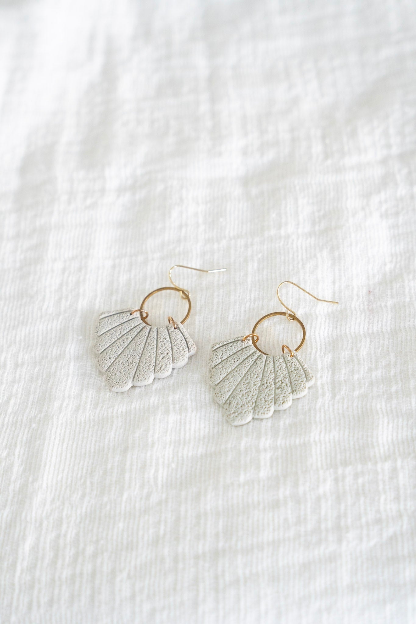 Dani Earrings in Fog - Love Marlow