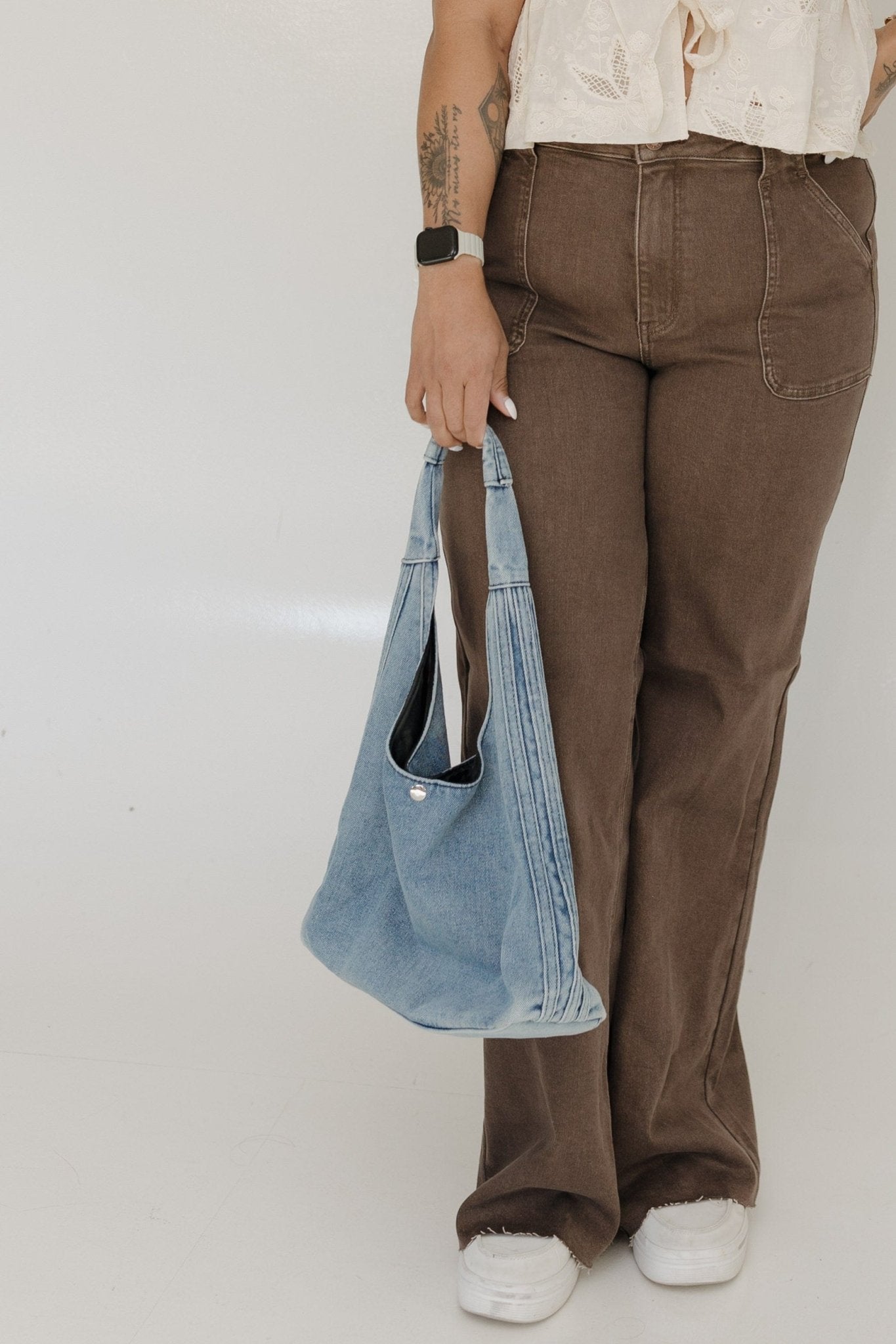 DENIM HOBO BAG IN LIGHT WASH - Love Marlow