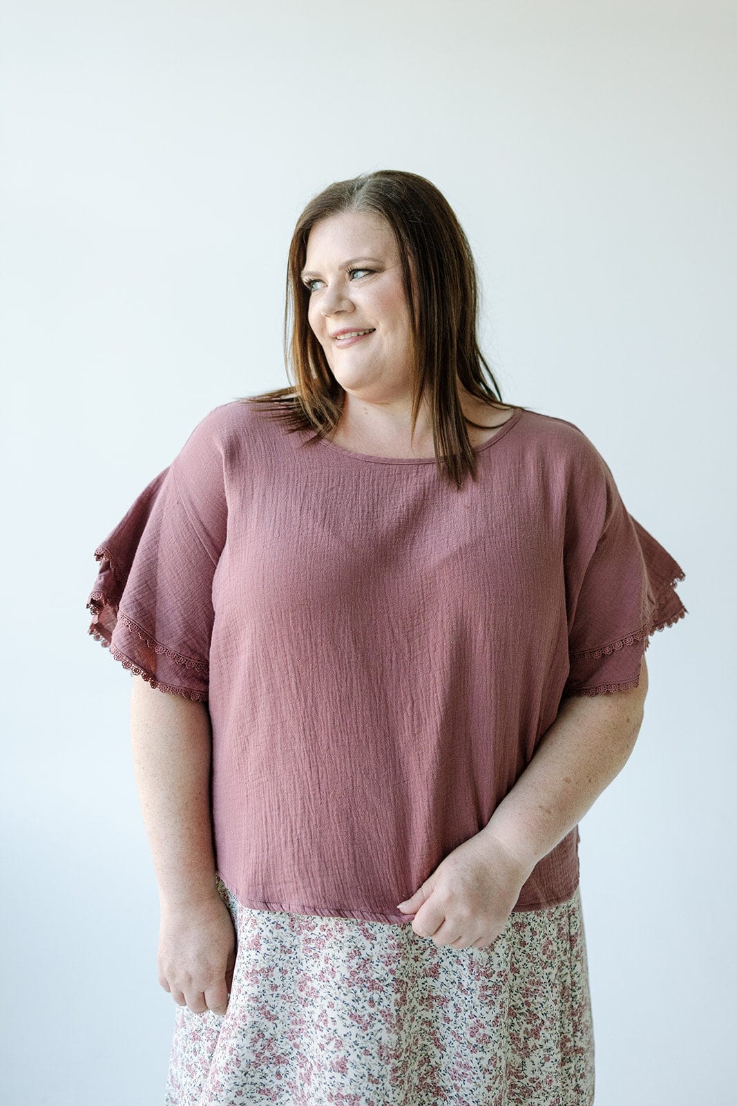 DOLMAN SLEEVE BLOUSE WITH RUFFLES AND LACE TRIM IN BERRY BLUSH - Love Marlow