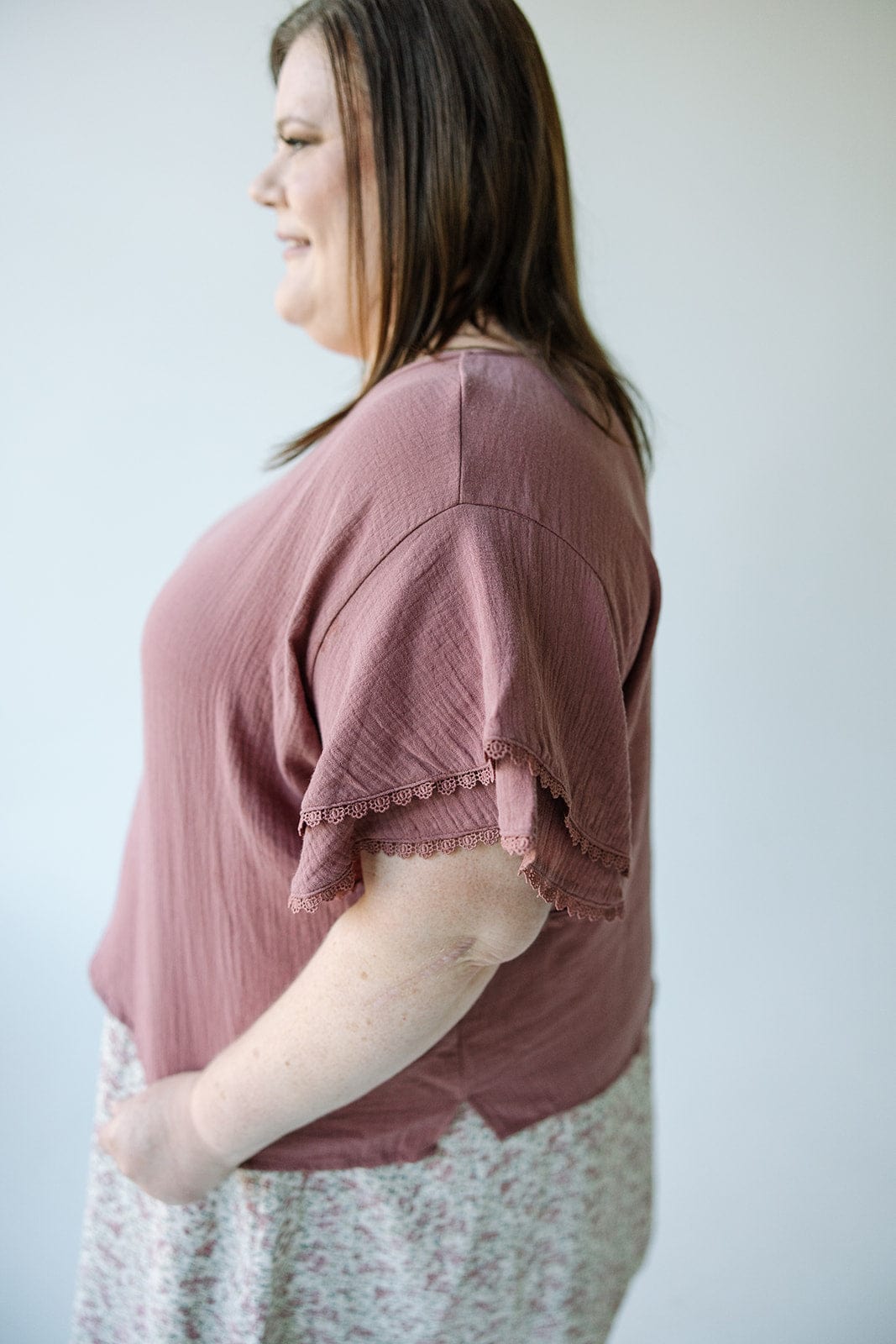 DOLMAN SLEEVE BLOUSE WITH RUFFLES AND LACE TRIM IN BERRY BLUSH - Love Marlow