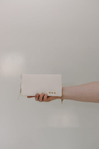 DUAL LUXE GLASSES CASE 2 - IN - 1 VEGAN LEATHER HOLDER FOR SUNNIES AND READERS IN CREAM - Love Marlow