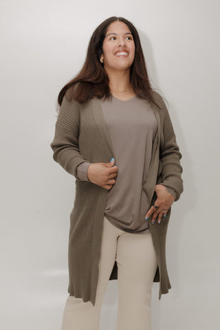 DUSTER CARDIGAN WITH VERTICAL RIBBING IN SOFT ARMY - Love Marlow
