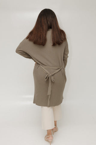 DUSTER CARDIGAN WITH VERTICAL RIBBING IN SOFT ARMY - Love Marlow