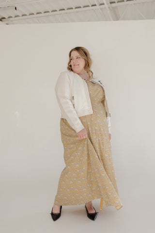 EMPIRE WAIST FLUTTER SLEEVE FLORAL DRESS IN DANDELION - Love Marlow