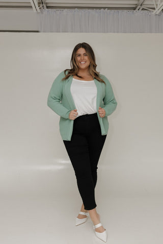 ESSENTIAL CAMI IN ECRU - Love Marlow