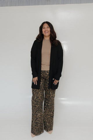 ESSENTIAL LIGHTWEIGHT LONG - SLEEVED CARDIGAN IN BLACK - Love Marlow