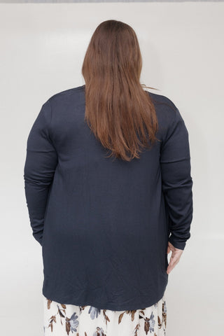 ESSENTIAL LIGHTWEIGHT LONG - SLEEVED CARDIGAN IN DEEP NAVY - Love Marlow