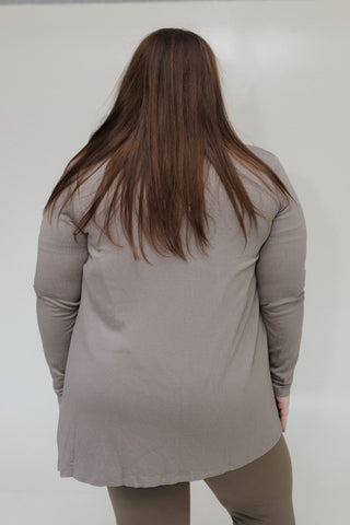 ESSENTIAL LIGHTWEIGHT LONG - SLEEVED CARDIGAN IN STONE - Love Marlow