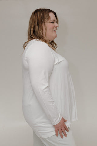 ESSENTIAL LONG SLEEVE V - NECK TEE IN ECRU - Love Marlow